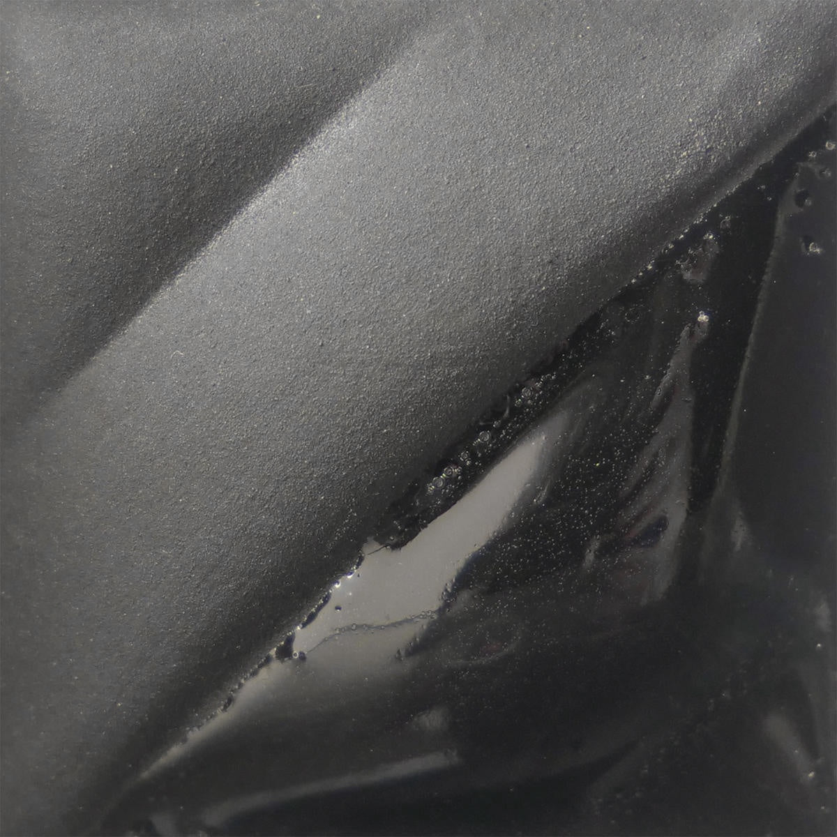 V-362 Ultra Black - Pint