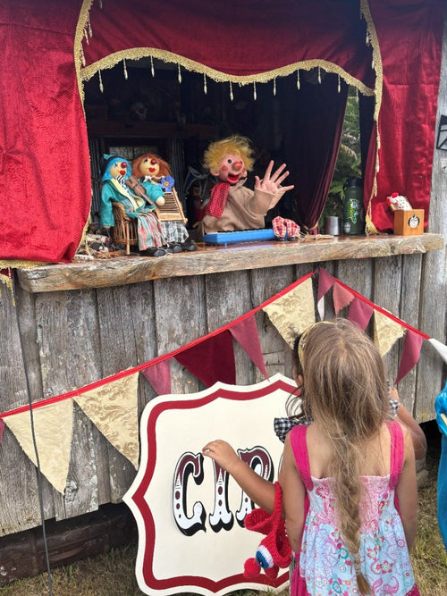 School Holiday Craft | Puppets & Play | Thursday 8th & 9th Friday 9th October | 9.30am-3.30pm
