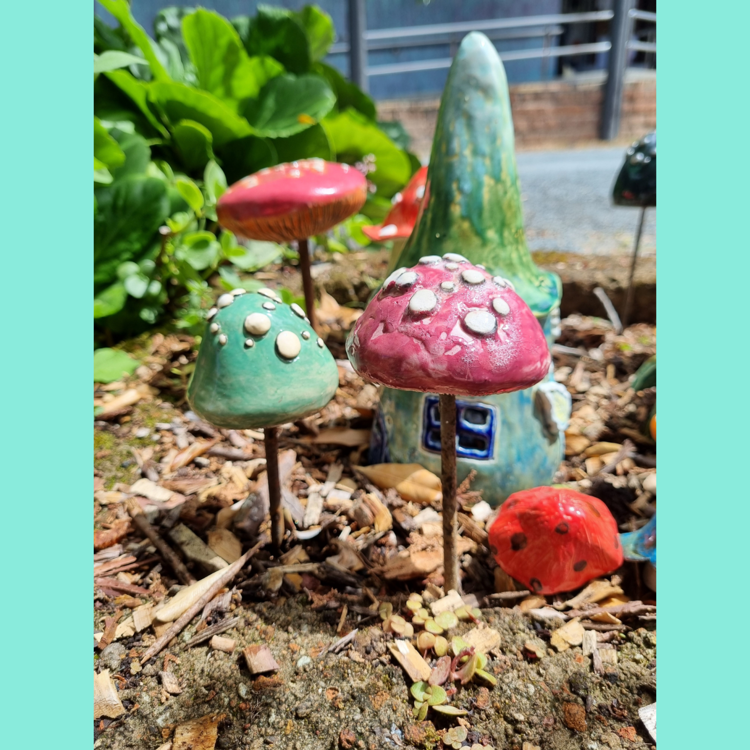 2501162 Underglazing Garden Mushrooms Thursday 16th January 2025